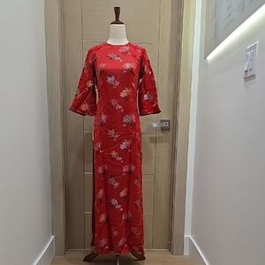 ADR01: Chic Red Floral 3/4 Quater Long Sleeves Ao Dai VN